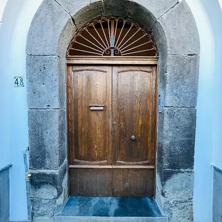 Guest house Palazzo Bougainvillea By Ritardo Aereo
