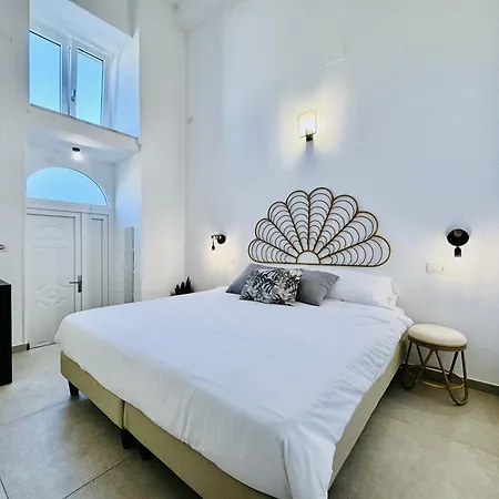 Palazzo Bougainvillea By Ritardo Aereo Guest house